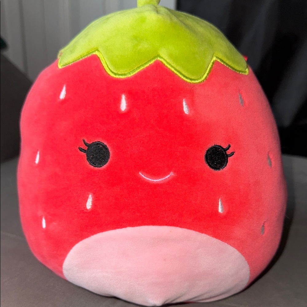 Squishmallow, Strawberry Plush toy